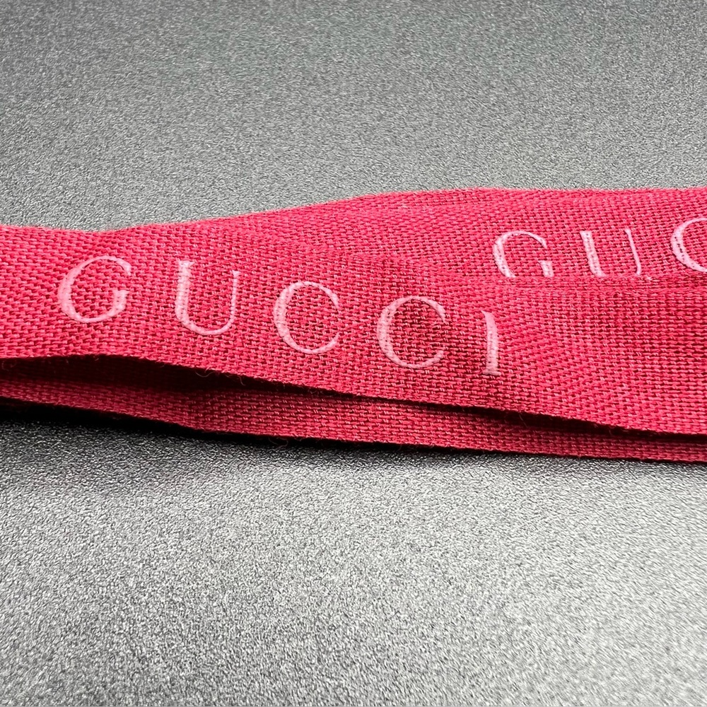 Gucci Ribbon Strand 71” in Maroon